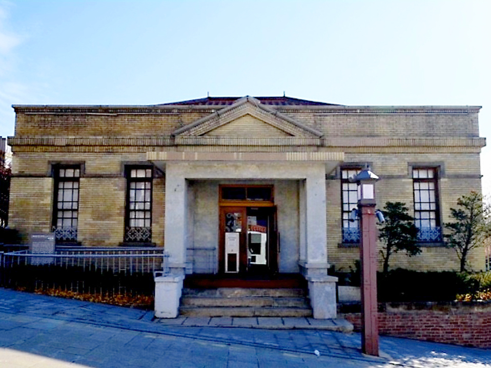 근대 개항기 건물을 리모델링한 사무실 전경